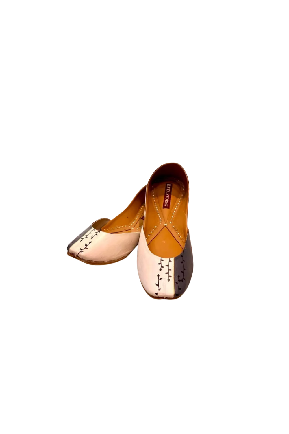 Creamy and black juti